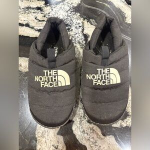 The North Face Women’s Black Mule Slipper